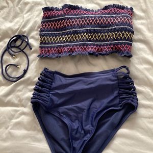 tube top baiting suit it has the strings if you want to make it have straps